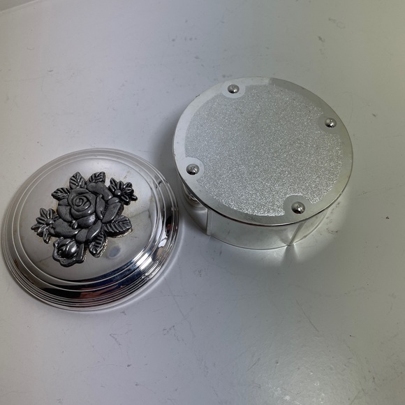 Davco Silver Plated Round Jewelry/Trinket Box Flowered 3” D Line W Red Velvet - Picture 2 of 6